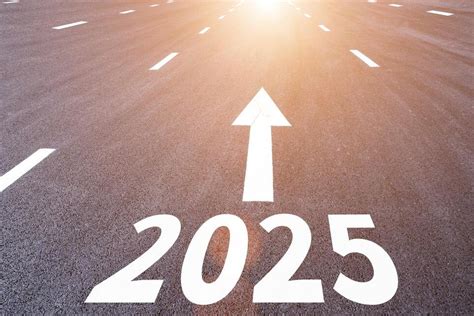 2025是什麼年|2025是乙巳蛇年，俗语“青蛇遇四卯，丰收不用愁”啥意。